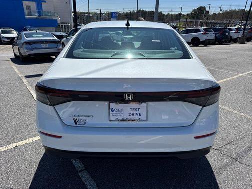 Platinum White Pearl 2026 Honda Accord SE