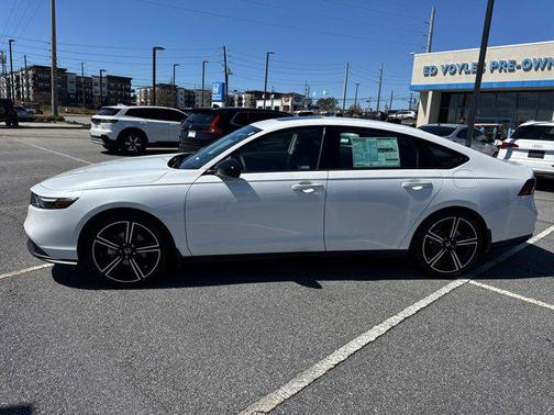 Platinum White Pearl 2026 Honda Accord SE