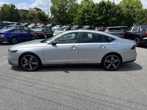2023 Honda Accord Hybrid Base