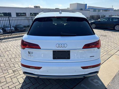 2021 Audi Q5 45 Premium Plus