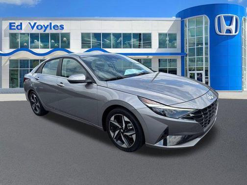 2023 Hyundai ELANTRA Limited