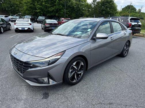 2023 Hyundai ELANTRA Limited