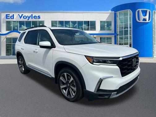2025 Honda Pilot Touring 8-Passenger