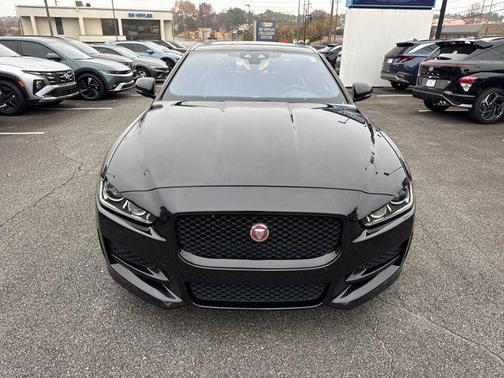 2019 Jaguar XE 30t R-Sport