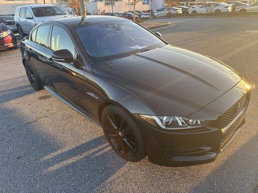 2019 Jaguar XE 30t R-Sport