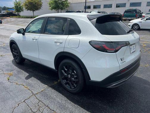 2025 Honda HR-V 2WD Sport