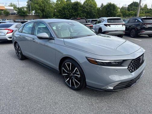 2025 Honda Accord Hybrid Touring