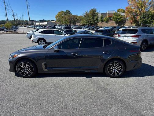2022 Kia Stinger GT-Line