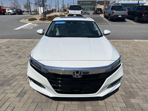 Photo 3 of 27 of 2019 Honda Accord EX-L