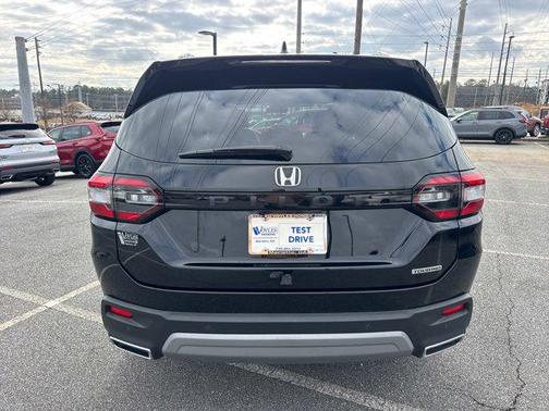 2023 Honda Pilot Touring 8-Passenger