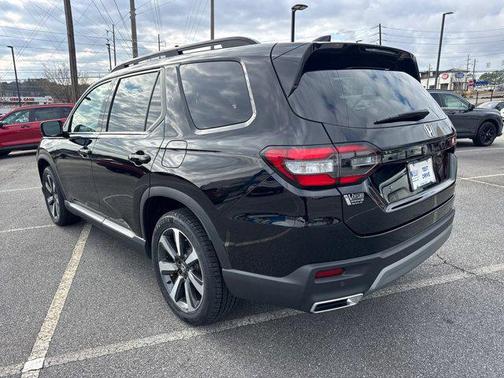 2023 Honda Pilot Touring 8-Passenger