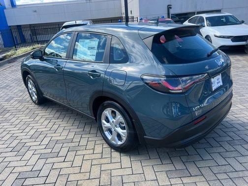 2025 Honda HR-V LX