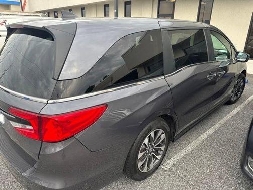 Modern Steel Metallic 2024 Honda Odyssey EX-L
