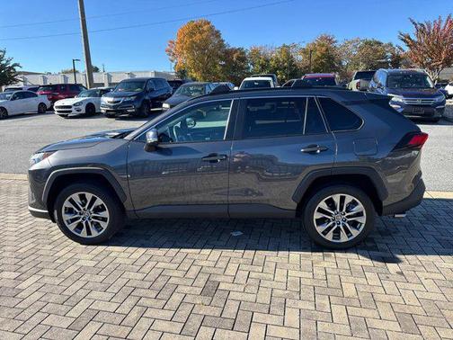 2023 Toyota RAV4 XLE Premium