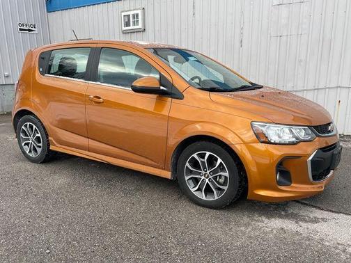 2017 Chevrolet Sonic LT