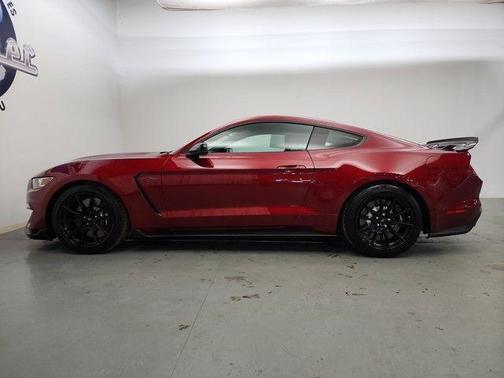 2019 Ford Shelby GT350 Base