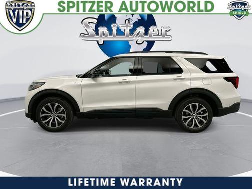 Star White 2026 Ford Explorer ST-Line