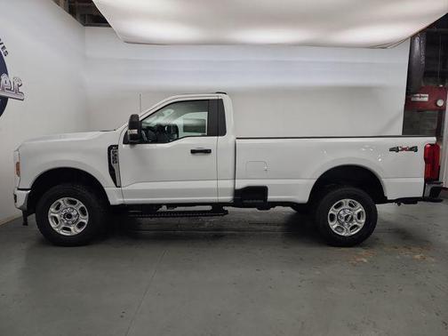 2026 Ford F-350 XLT
