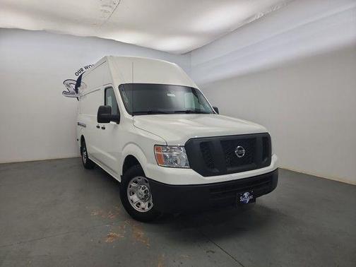 2016 Nissan NV Cargo NV2500 HD SV V6/SV V8