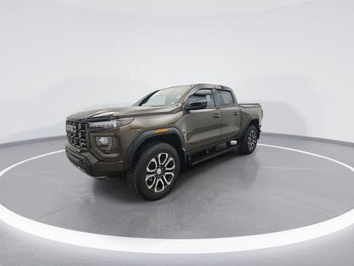 2024 GMC Canyon AT4
