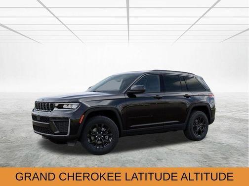 Black 2026 Jeep Grand Cherokee Laredo