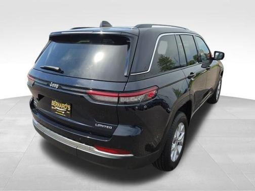 Blue 2023 Jeep Grand Cherokee Limited