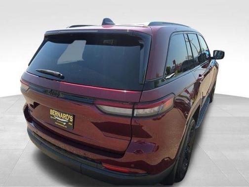Red 2023 Jeep Grand Cherokee Altitude