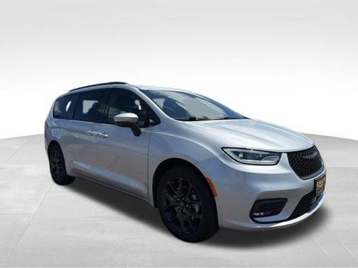 Silver 2023 Chrysler Pacifica Touring-L