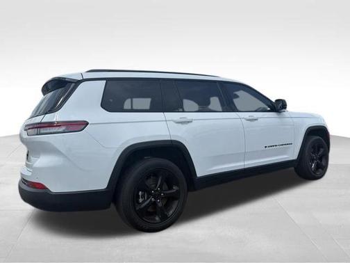 White 2023 Jeep Grand Cherokee L Laredo