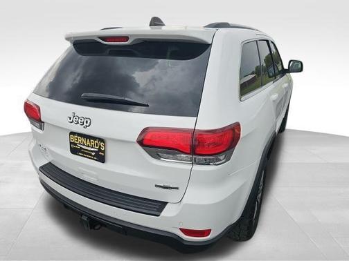 2020 Jeep Grand Cherokee Laredo