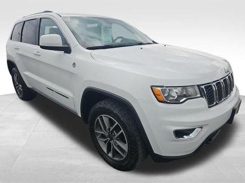 2020 Jeep Grand Cherokee Laredo