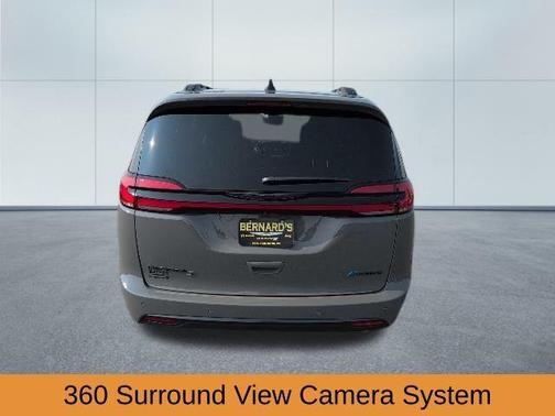 2025 Chrysler Pacifica Hybrid Select