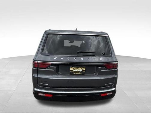 Gray 2022 Jeep Wagoneer Series I