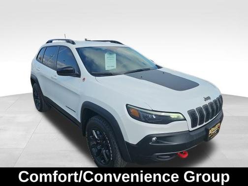 2022 Jeep Cherokee Trailhawk