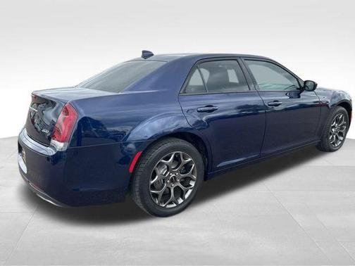 2016 Chrysler 300 S
