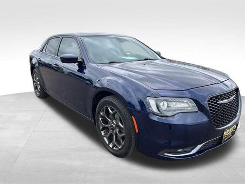 2016 Chrysler 300 S