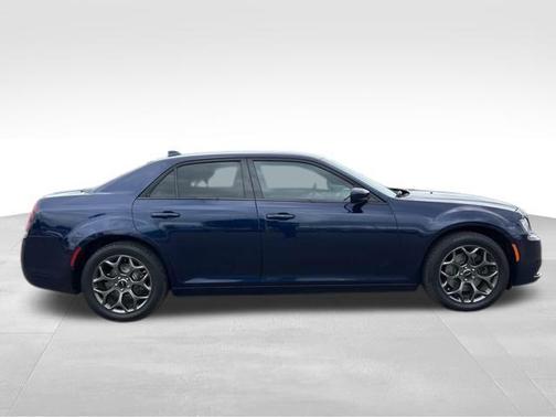2016 Chrysler 300 S