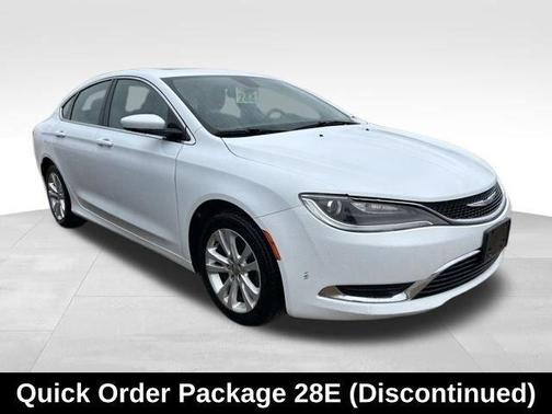 Bright White Clearcoat 2016 Chrysler 200 Limited