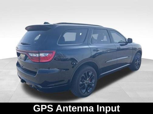 DB Black Crystal Clearcoat 2023 Dodge Durango GT