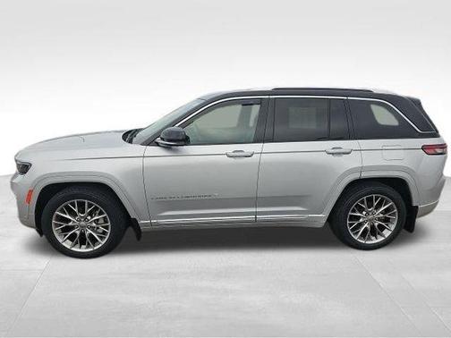 2023 Jeep Grand Cherokee Summit
