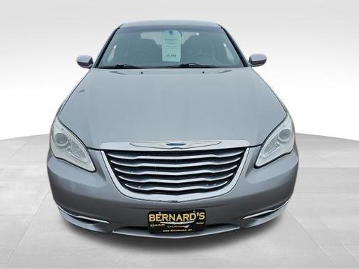 2013 Chrysler 200 LX