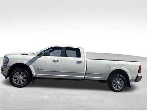 White 2022 RAM 3500 Limited