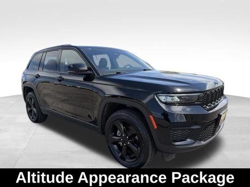 Black 2023 Jeep Grand Cherokee Altitude
