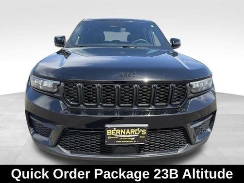 Black 2023 Jeep Grand Cherokee Altitude
