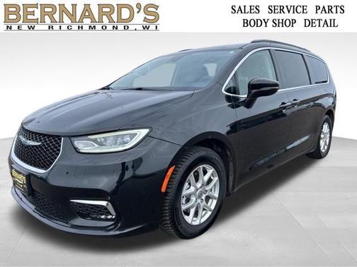 2022 Chrysler Pacifica Touring-L