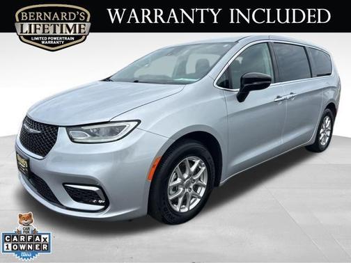 2024 Chrysler Pacifica Touring-L