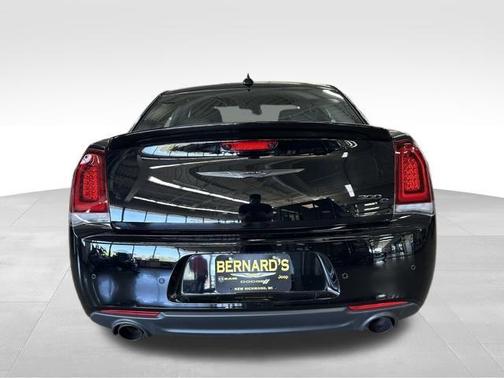 2023 Chrysler 300 300C