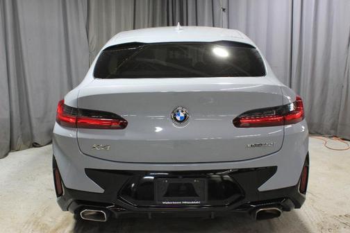 2023 BMW X4 xDrive30i