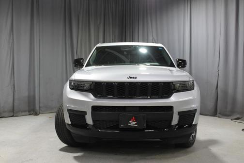 2022 Jeep Grand Cherokee L Laredo