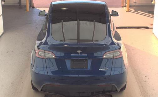 Deep Blue Metallic 2024 Tesla Model Y Long Range